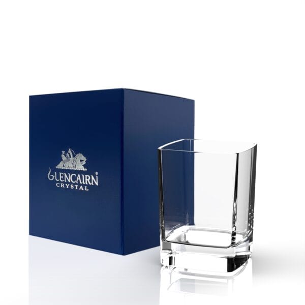 Glencairn Crystal Traditional cut crystal isn’t for everyone, the Iona Collection allows you to enjoy your drink from crystal with complete clarity. Whether you're serving tequila slammers, a perfect dram or getting creative on a small scale, this glass is practical. Elevate your drinks service today.