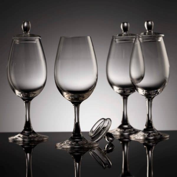 Set of 4 crystal Glencairn Copitas with crystal topping lids