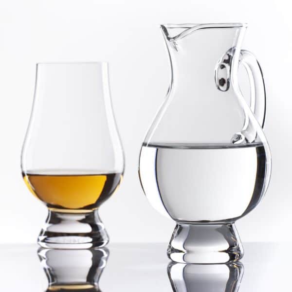 Glencairn Crystal The Glencairn Water Jug is the perfect companion for your<a href="https://glencairn.co.uk/product/glencairn-glass/"> Glencairn Glass</a>. The size and shape of the whisky jug is excellent for adding a touch of water to your dram while being attractively displayed with your Glencairn Glasses. <a href="https://glencairn.co.uk/product/glencairn-glass-with-pipette/">Pair it with the Glencairn Pipette</a> for that perfectly controlled splash of water. Supplied in Glencairn printed carton.